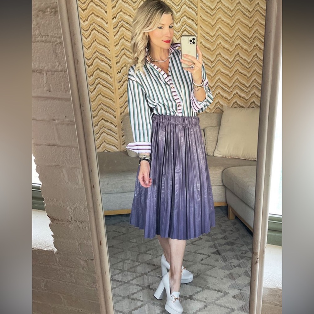 Buru - Faux Croc Pleated Skirt - Lilac - NWT